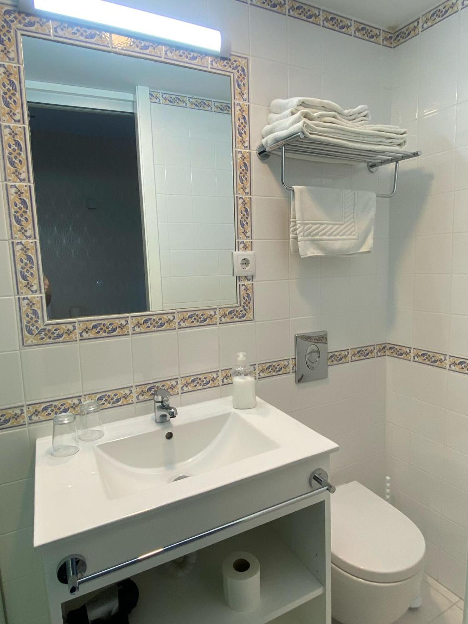 Enjoy Viana - Guest House Viana do Castelo Bagian luar foto
